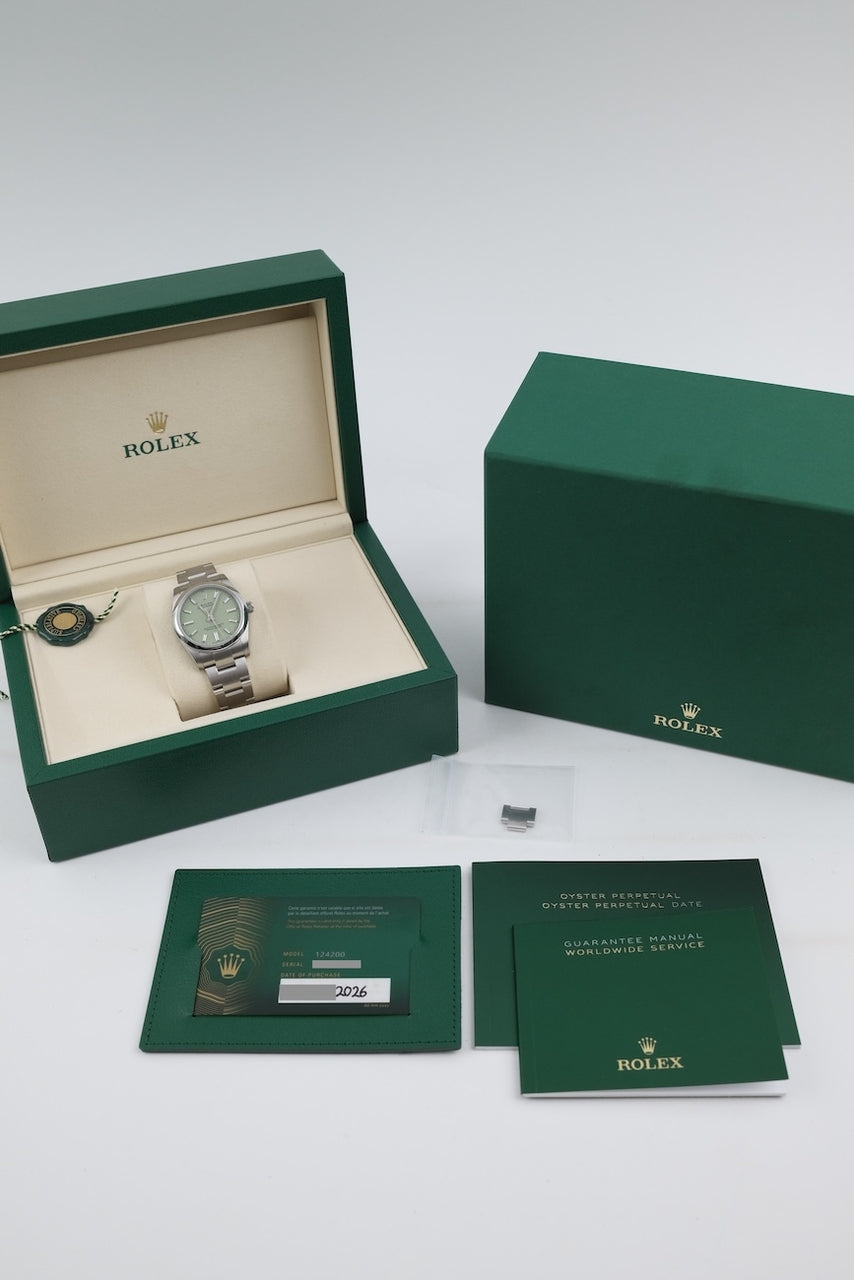 Rolex Oyster Perpetual 34 124200 - Papiere und oder Lieferumfang