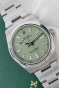 Charger l'image dans la visionneuse de galerie, Rolex Oyster Perpetual 34 124200 - Thumbnail
