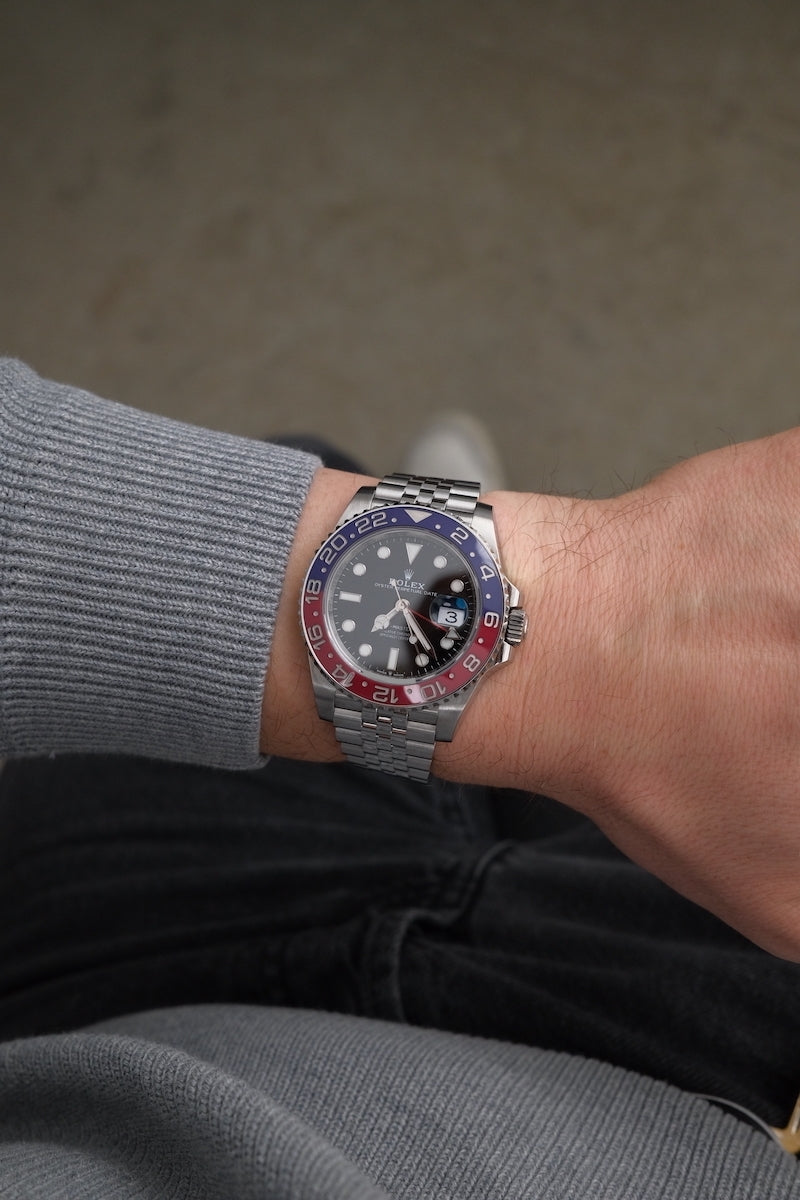 Rolex GMT-Master II 126710BLRO - Detail view 9