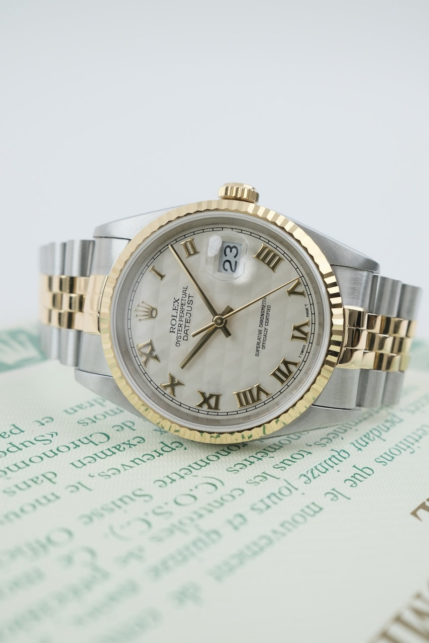 Rolex Datejust 36 16233 - Detailed view 1