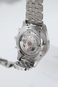 Carica l'immagine nel visualizzatore della galleria, IWC Pilot's Watch Chronograph 43mm IW378006 - Vista dettagliata 9
