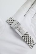 Load image into gallery viewer, Rolex Datejust 36 126200 - Detailed view 6
