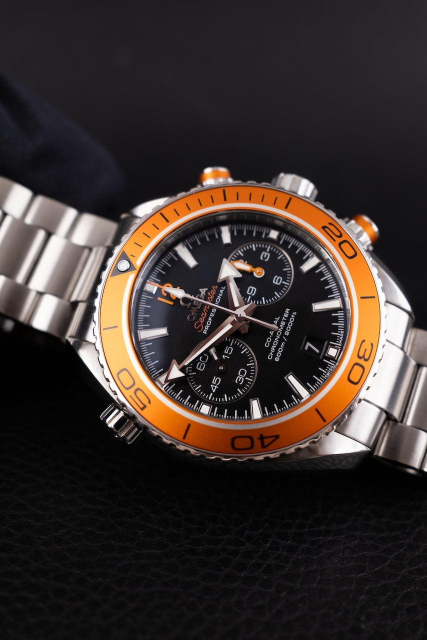 Omega Seamaster Planet Ocean Orange 23230465101002 - Detailansicht 4