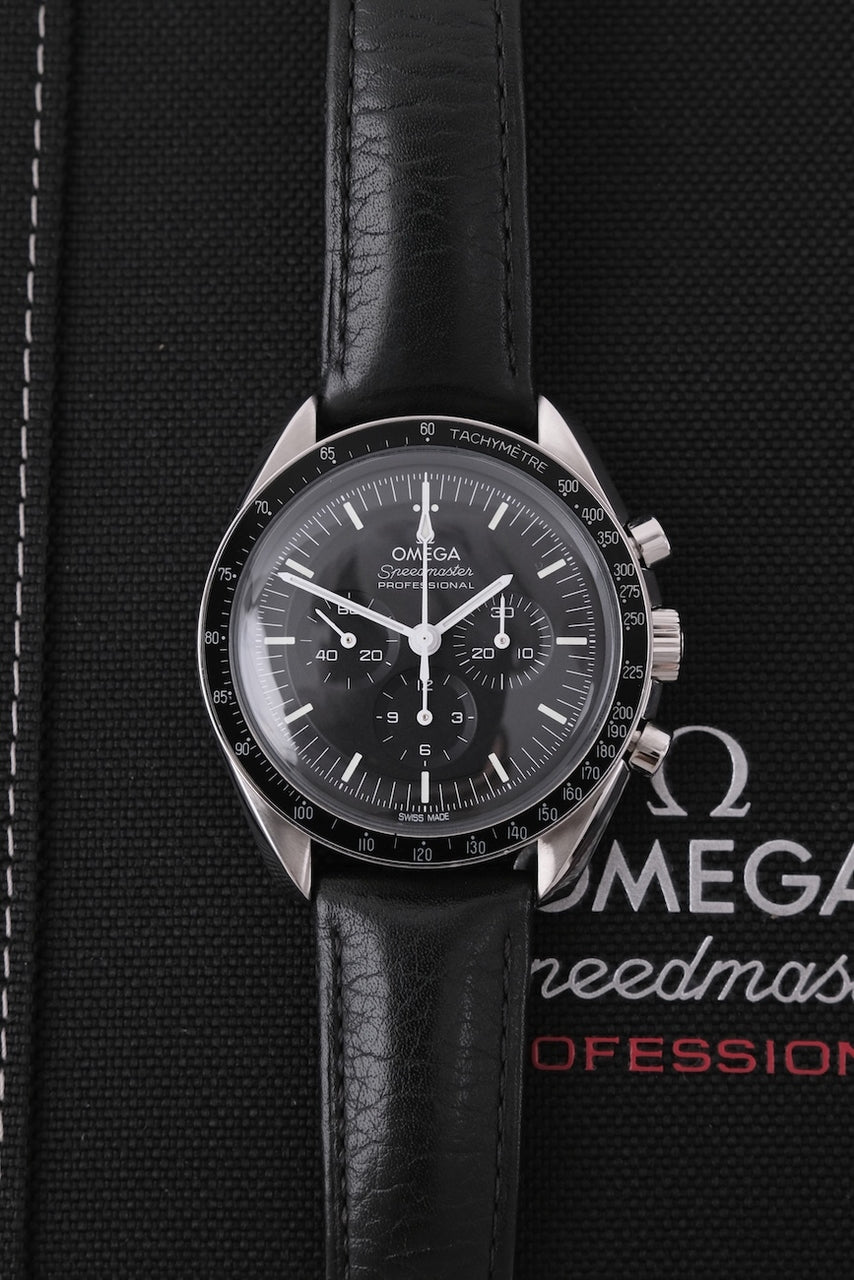 Omega Speedmaster Professional Moonwatch 31032425001002 - Detailed view 3