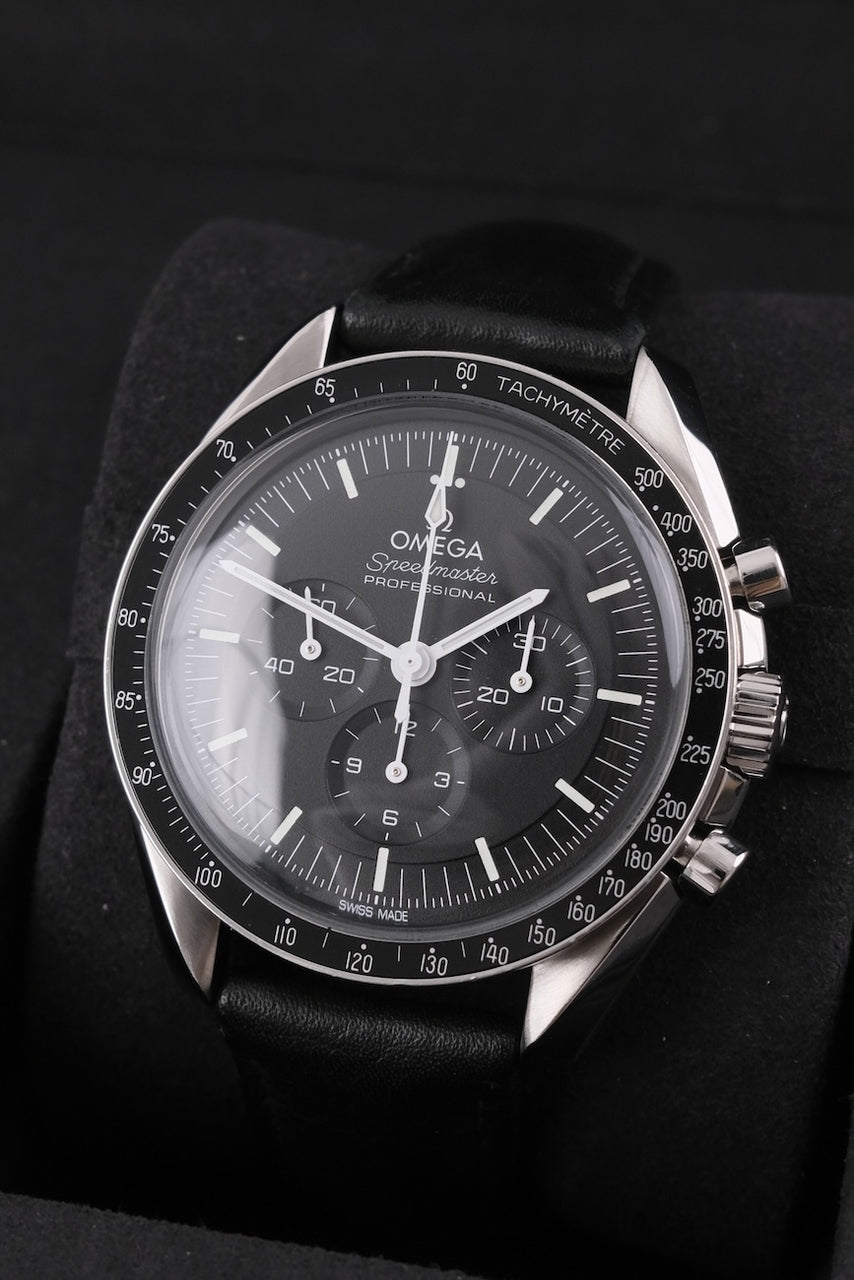 Omega Speedmaster Professional Moonwatch 31032425001002 - Detailed view 2