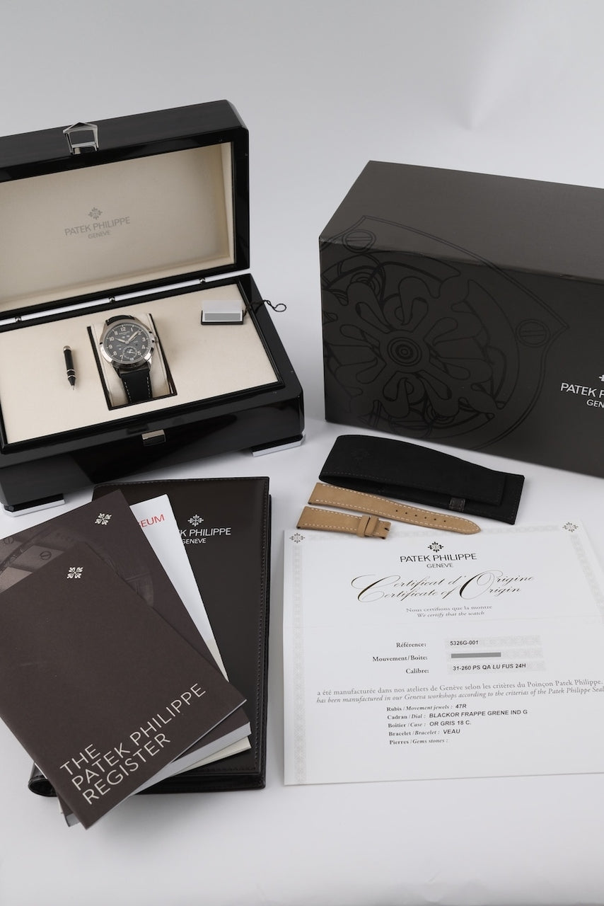 Patek Philippe Annual Calendar Travel Time 5326G-001 - Papiere und oder Lieferumfang