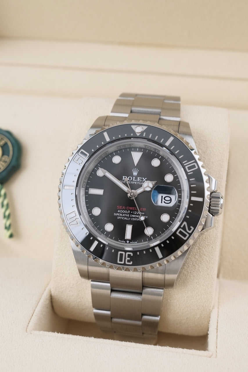 Rolex Sea-Dweller 126600 - Detailansicht 2
