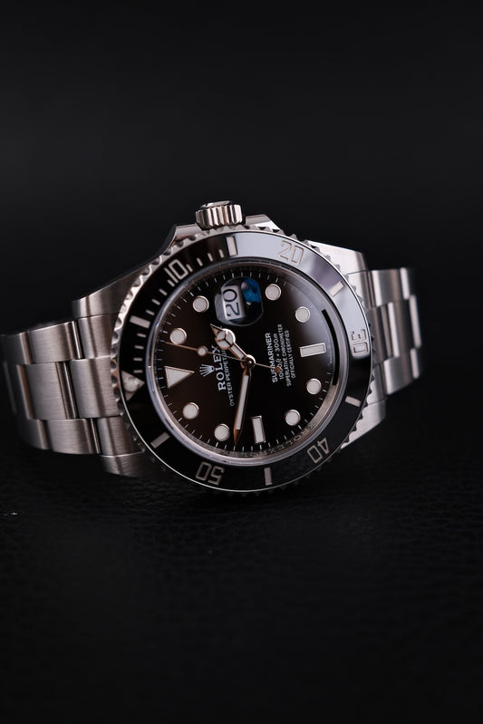 Rolex Submariner Date 126610LN - Detail view 1