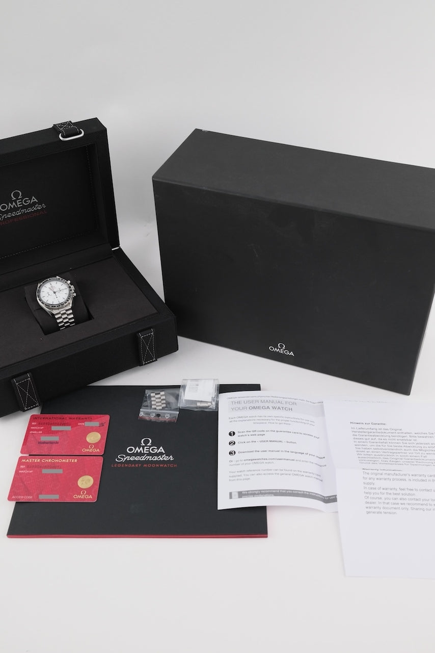 Omega Speedmaster Professional Moonwatch 310.30.42.50.04.001 - papers and or scope of delivery
