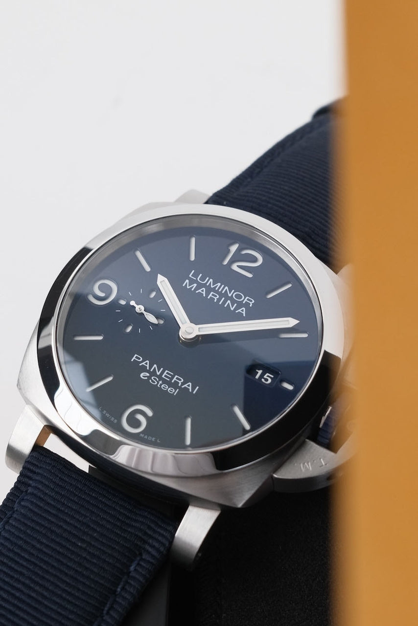 Panerai Luminor Marina Blu Profondo PAM01157 - Detailansicht 2