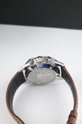Load image into Gallery viewer, Omega Speedmaster Moonwatch FOIS 31132403001001 - Detail view 7
