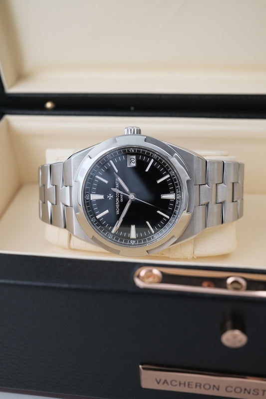 Vacheron Constantin Overseas 4500V/110A-B483 - Detailed view 1
