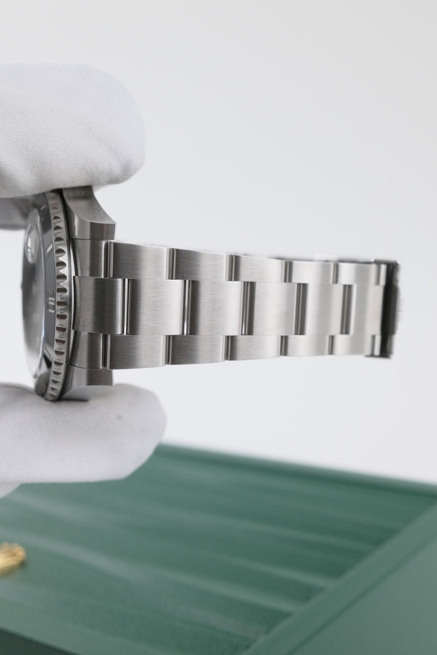 Rolex Submariner Date 126610LN - vue détaillée 8