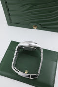 Load image into gallery viewer, Rolex Daytona 116520 - detailed view 6
