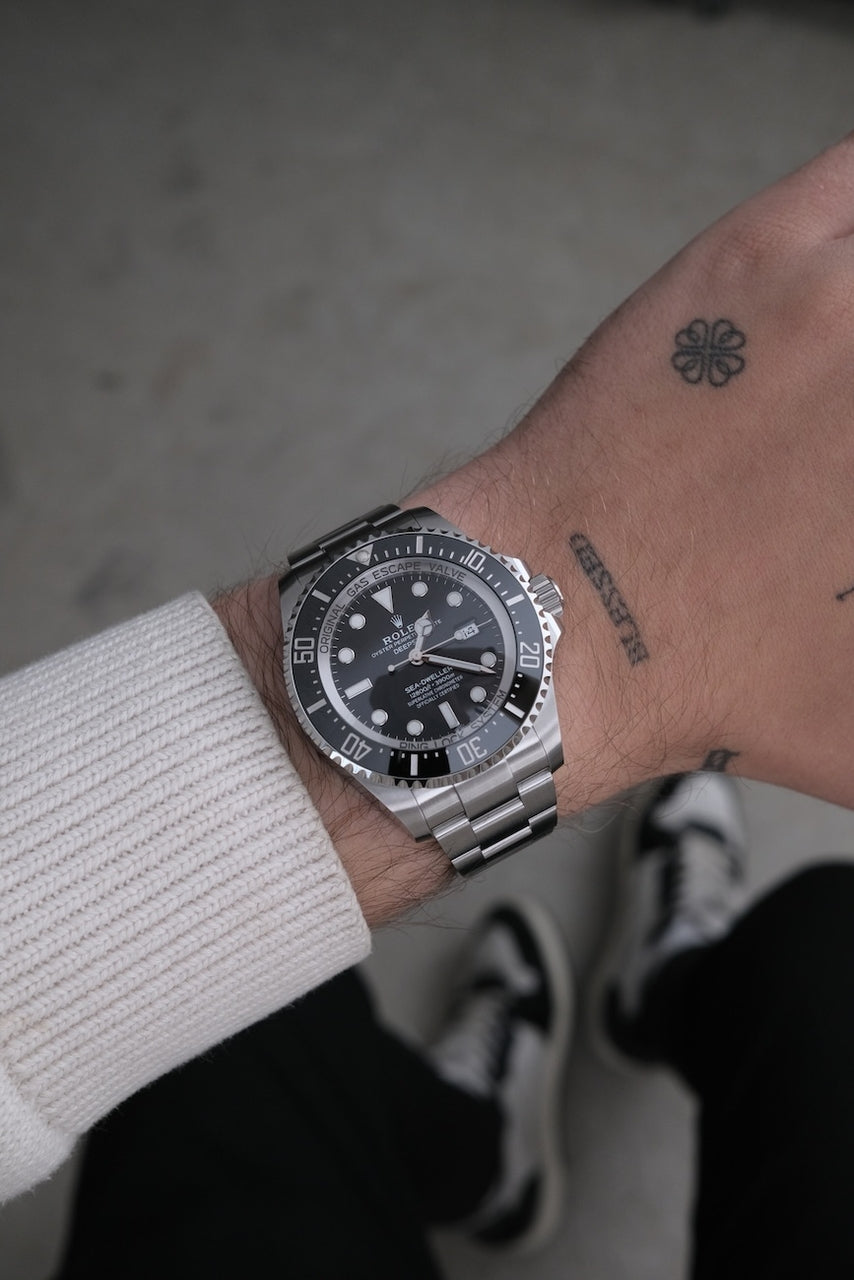Rolex Sea-Dweller Deepsea 126660 - detailed view 12