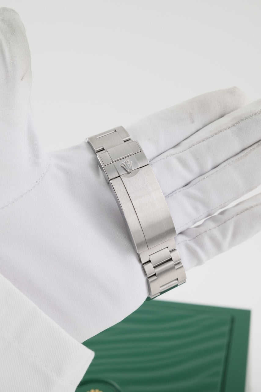 Rolex Sea-Dweller Deepsea 126660 - Detailed view 9