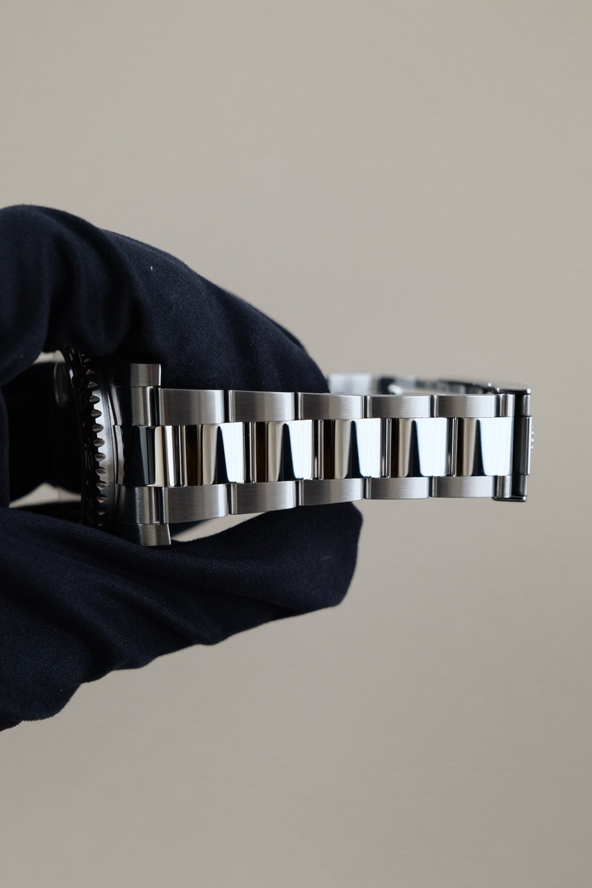 Rolex GMT-Master II Pepsi 126710BLRO - Detailansicht 10