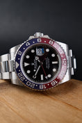 Bild in Galerie-Betrachter laden, Rolex GMT-Master II Pepsi 126710BLRO - Detailansicht 5
