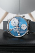 Load image into gallery viewer, MB&F Legacy Machine LM101 LM1-0100-10-002 - Detailed view 5
