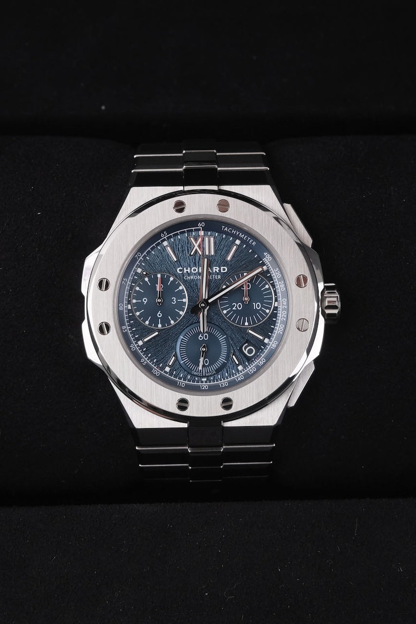 Chopard Alpine Eagle XL Chrono 298609-3001 - Detail view 1