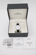 Bild in Galerie-Betrachter laden, Junghans Max Bill Bauhaus Special Edition 27/4009.02 - Papiere und oder Lieferumfang
