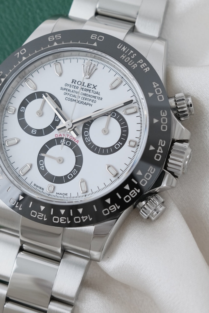 Rolex Daytona Panda 116500LN - detailed view 4