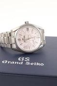 Bild in Galerie-Betrachter laden, Grand Seiko Heritage Collection SBGA413G - Thumbnail
