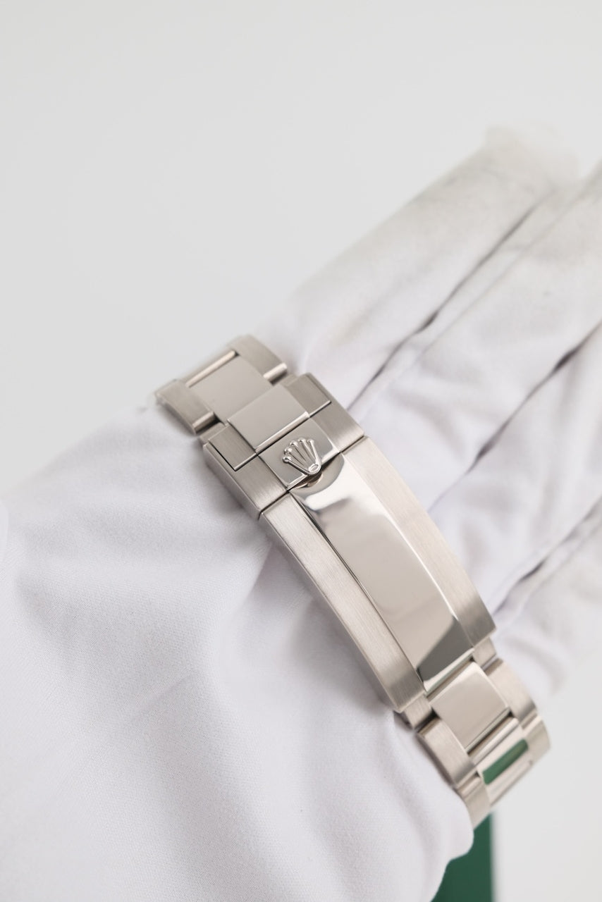 Rolex Submariner Date 126619LB - Detailansicht 7
