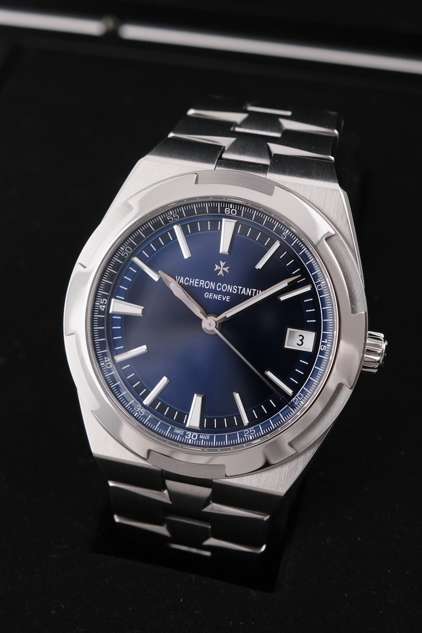 Vacheron Constantin Overseas 4500V/110A-B128 - Detailed view 1