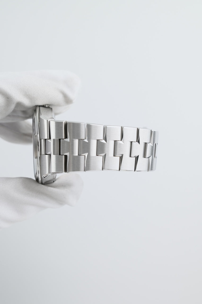 Vacheron Constantin Overseas 4500V/110A-B128 - Detailed view 8