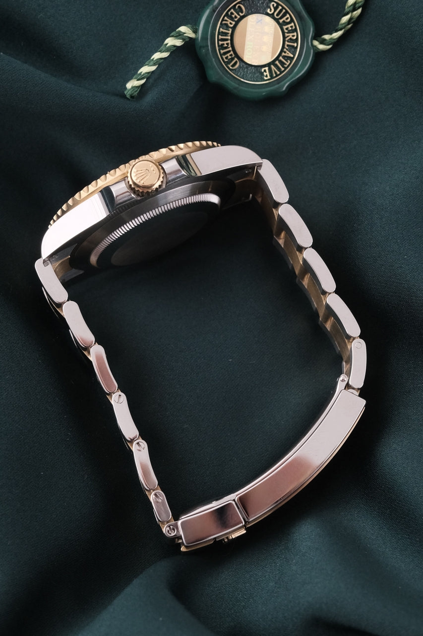 Rolex Submariner Date 126613LB - detailed view 5