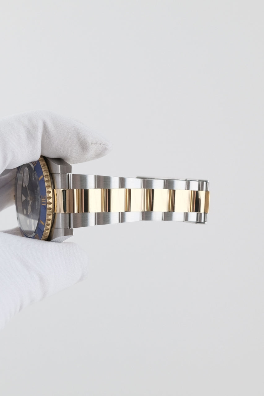 Rolex Submariner Date 126613LB - detailed view 7