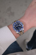 Load image into gallery viewer, Rolex Submariner Date 126613LB - detailed view 10
