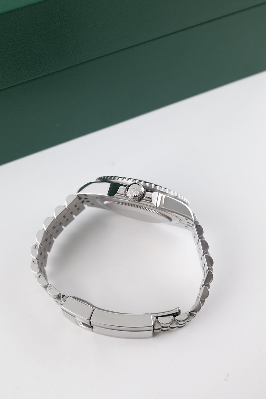 Rolex GMT-Master II 126710BLRO - Detailansicht 4