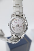 Load image into gallery viewer, Oris Divers 65 X Chronos Limited 01 400 7774 4015 - Detailed view 9
