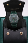Load image into gallery viewer, Girard Perregaux Laureato 81005-32-3080-1CX - Detailed view 1
