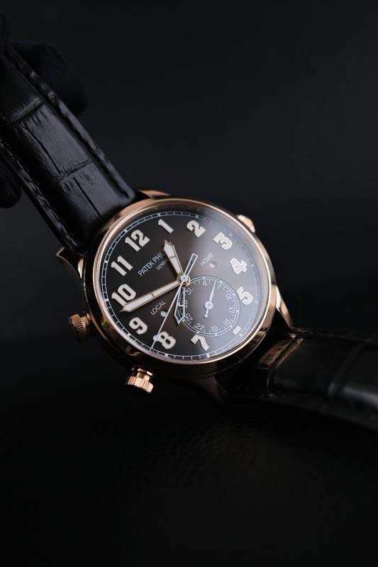 Patek Philippe Calatrava Pilot Travel Time Rose 5524R-001 - Detailansicht 1