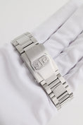 Load image into gallery viewer, Glashütte Seventies Panorama Date 23947131214 - Detailed view 6
