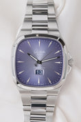 Load image into gallery viewer, Glashütte Seventies Panorama Date 23947131214 - Detailed view 2
