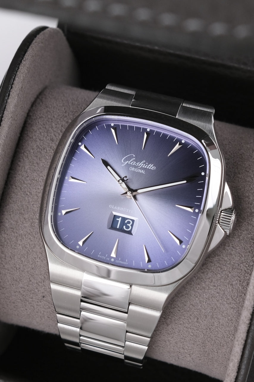 Glashütte Seventies Panorama Date 23947131214 - Thumbnail
