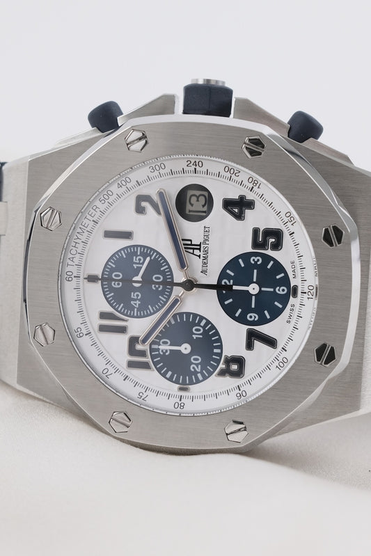 Audemars Piguet Royal Oak Offshore Navy Chronograph 26170ST - Detailansicht 1