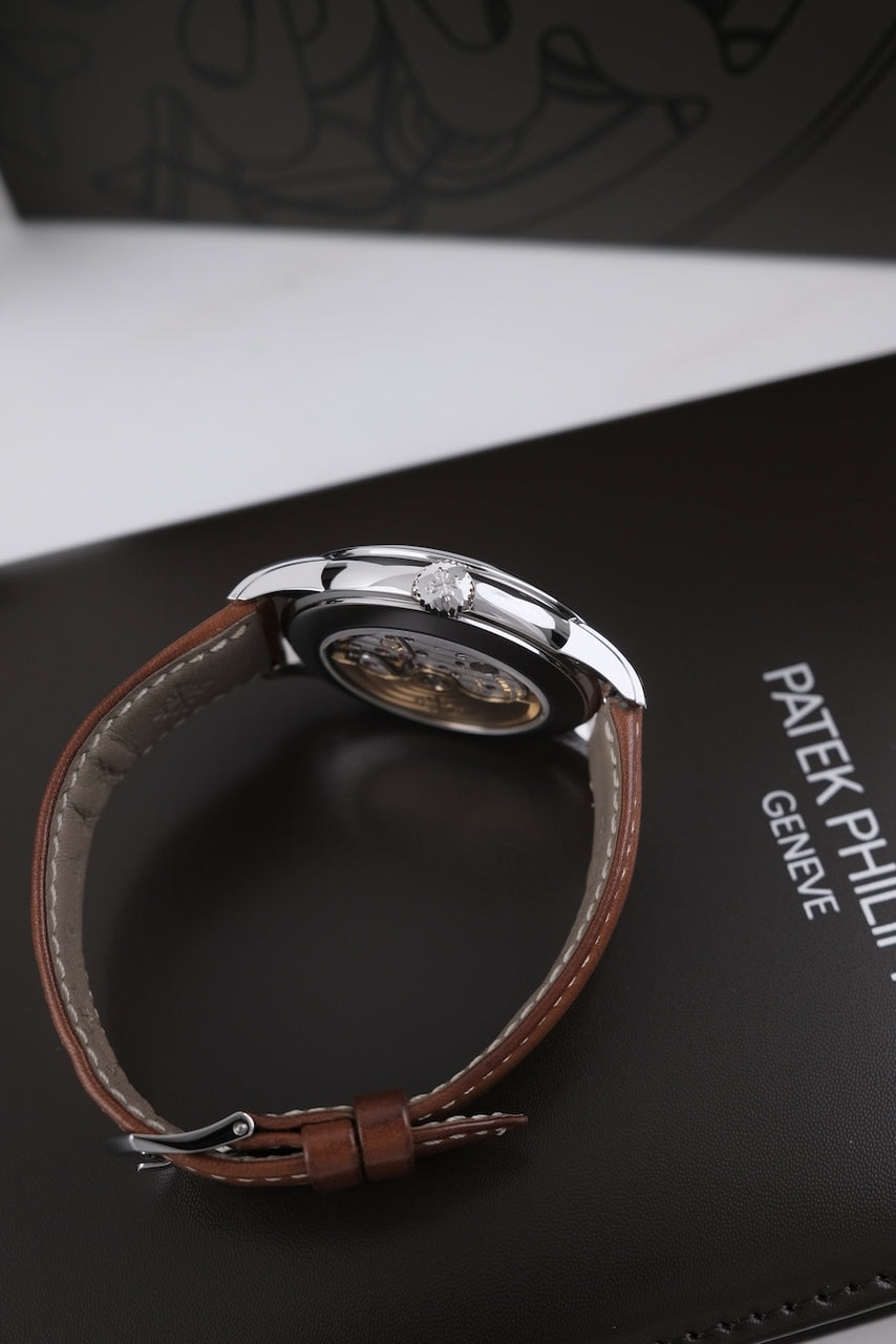 Patek Philippe Calatrava 5212A-001 - Detailansicht 8