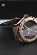 Bild in Galerie-Betrachter laden, Hublot Classic Fusion King Gold 542.OX.1181.RX - Detail view 9
