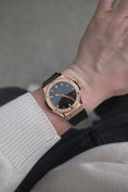 Bild in Galerie-Betrachter laden, Hublot Classic Fusion King Gold 542.OX.1181.RX - Detail view 10
