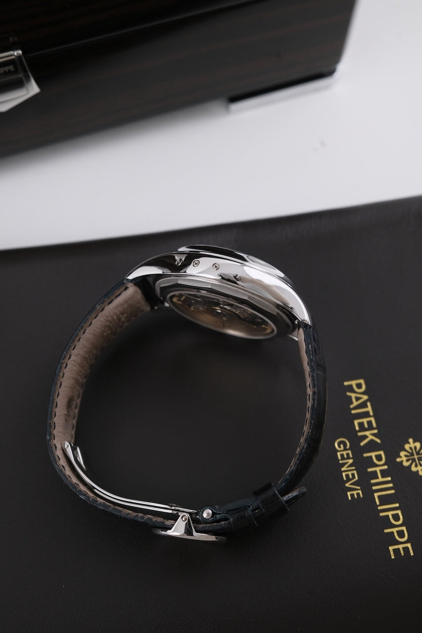 Patek Philippe Annual Calendar Chronograph 5960P - Detailansicht 6
