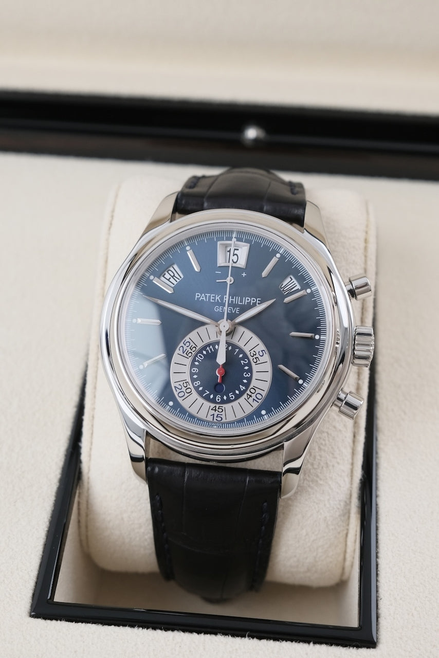 Patek Philippe Annual Calendar Chronograph 5960P - Detailansicht 2