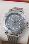 Load image into gallery viewer, Omega Seamaster Diver 300M 210.30.42.20.06.002 - Detailed view 2
