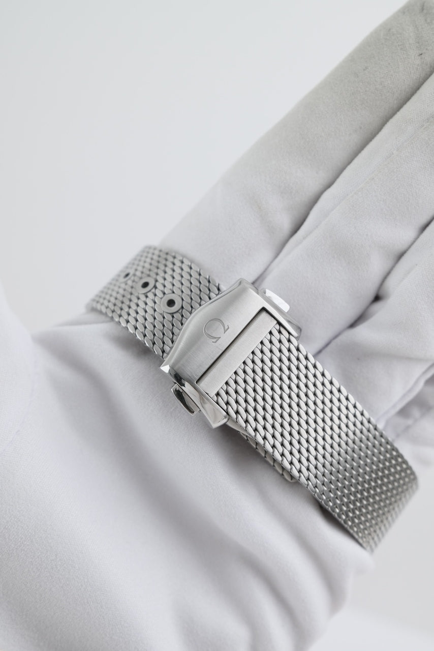 Omega Seamaster Diver 300M 210.30.42.20.06.002 - detailed view 10