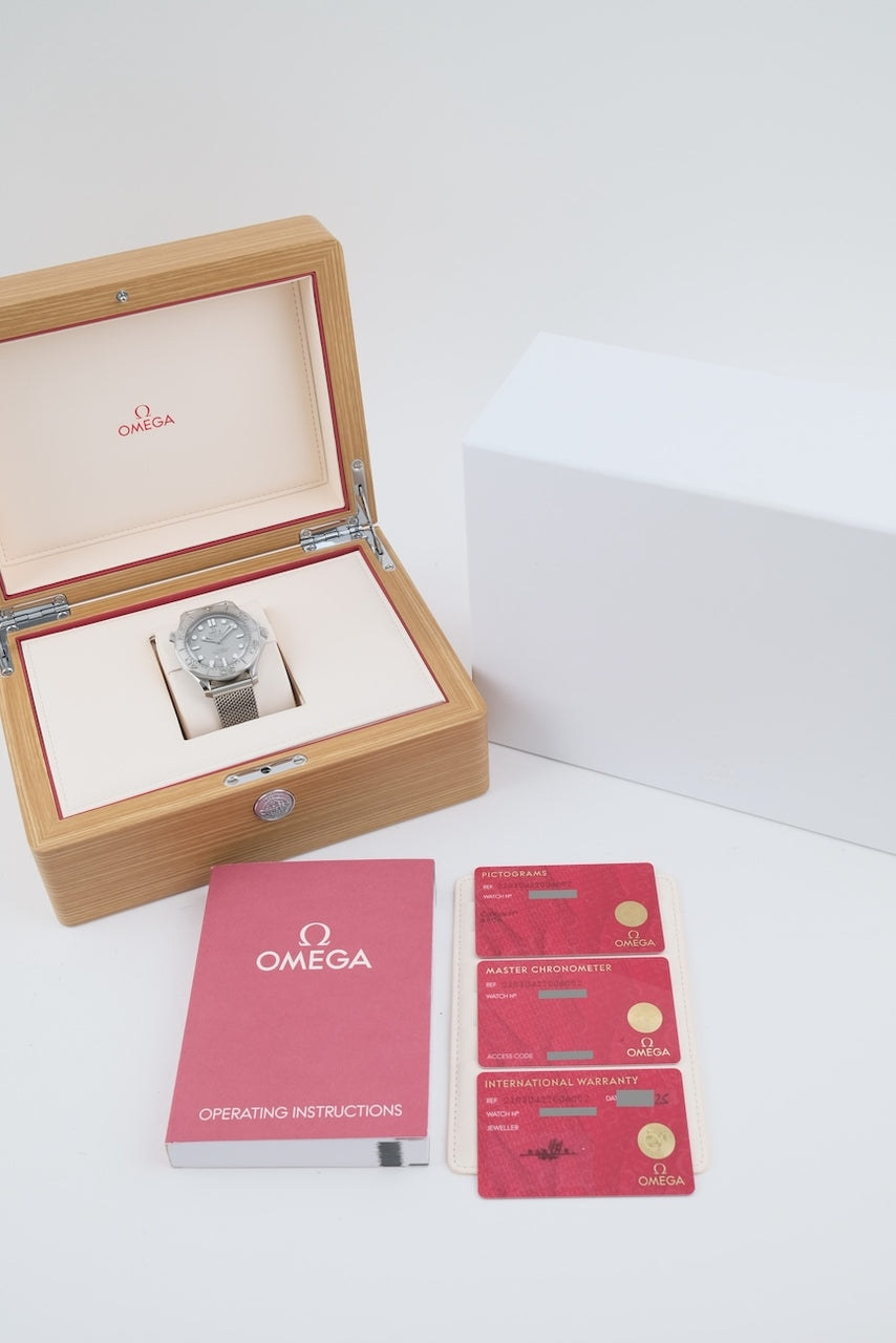 Omega Seamaster Diver 300M 210.30.42.20.06.002 - papers and or scope of delivery