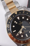 Bild in Galerie-Betrachter laden, Tudor Black Bay GMT 79833MN - Detailansicht 3
